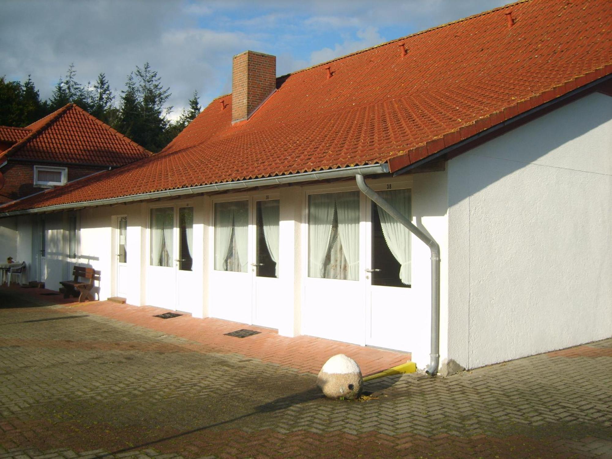 Hotel-Garni "Hof Von Hannover" Витмунд Екстериор снимка