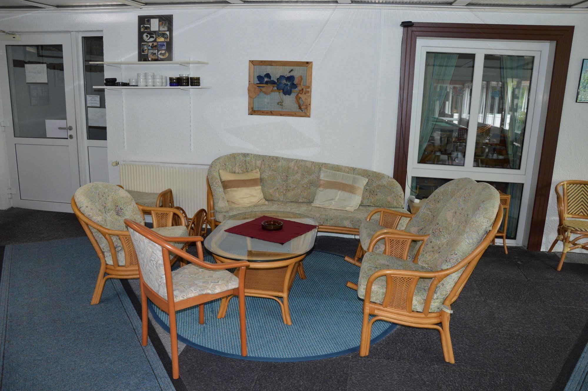 Hotel-Garni "Hof Von Hannover" Витмунд Екстериор снимка