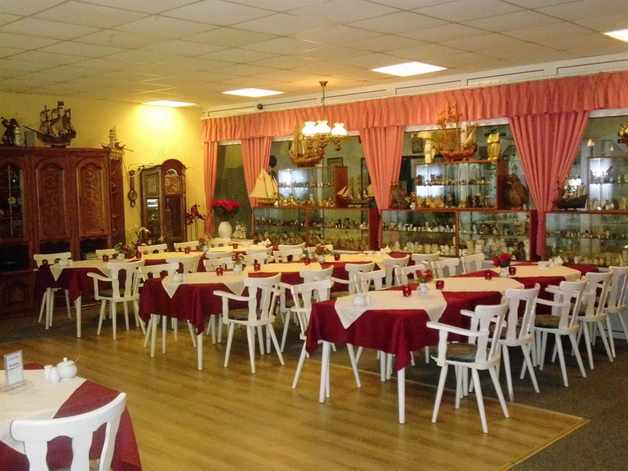 Hotel-Garni "Hof Von Hannover" Витмунд Екстериор снимка